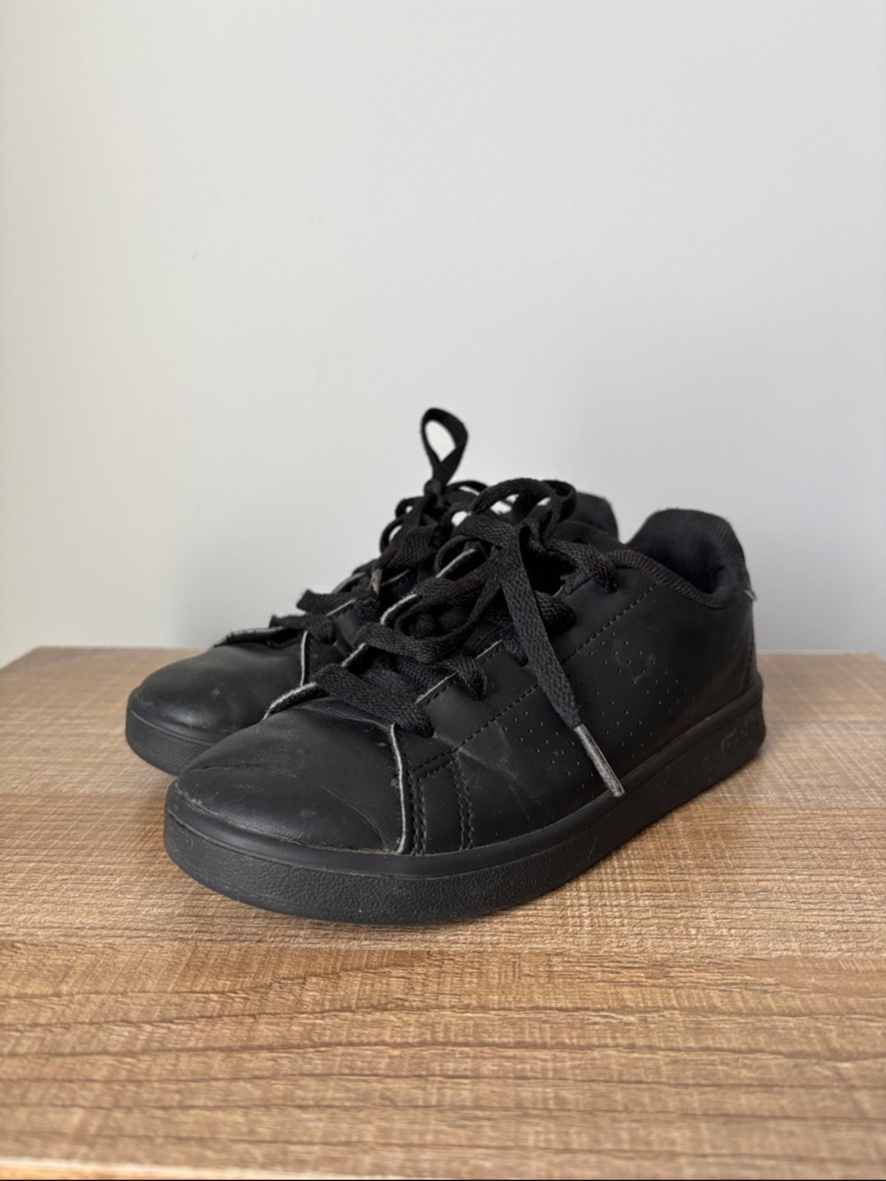 Adidas Kids Black Casual Lace-Up Sneakers Size 13